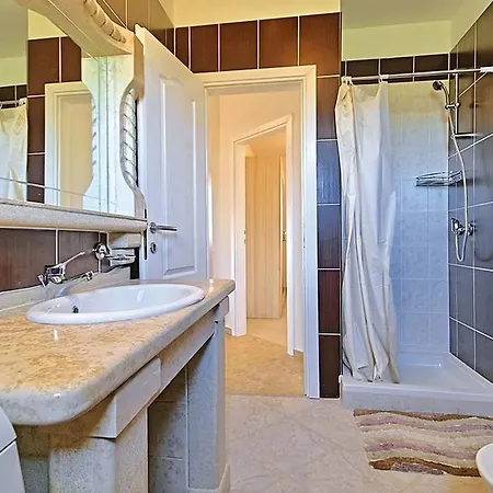 Quaint Stone With Swimming Pool In Kastelir * Babici